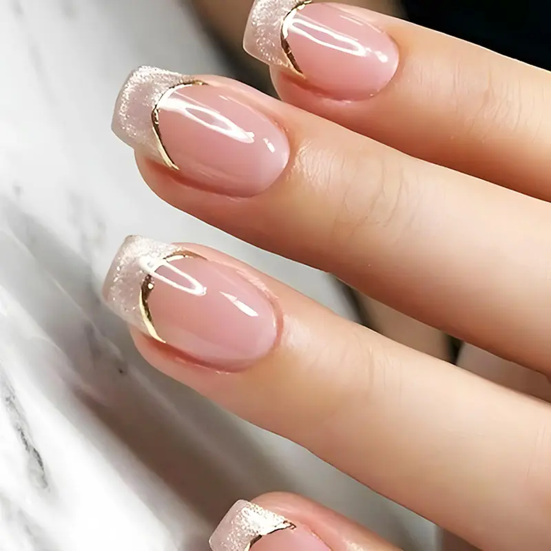 AROVFAM Ongles prêts-à-poser à pointe française dorés – 24 pièces, forme carrée courte