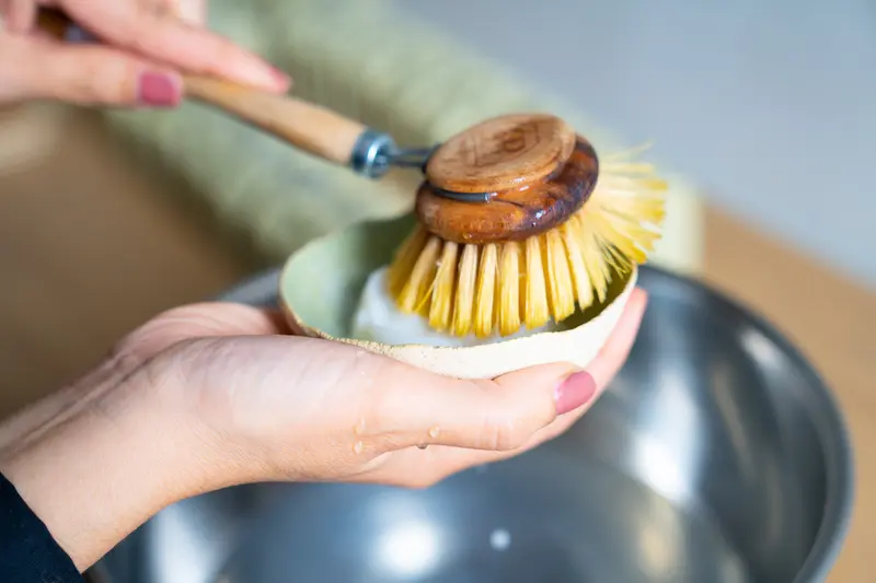 Brosse de cuisine en bois fabriquée en Allemagne