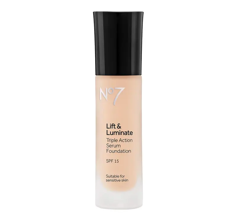 BUTO – Fond de Teint Lift et Luminate Boots No7 SPF 15 Beige Chaud, 30 ml