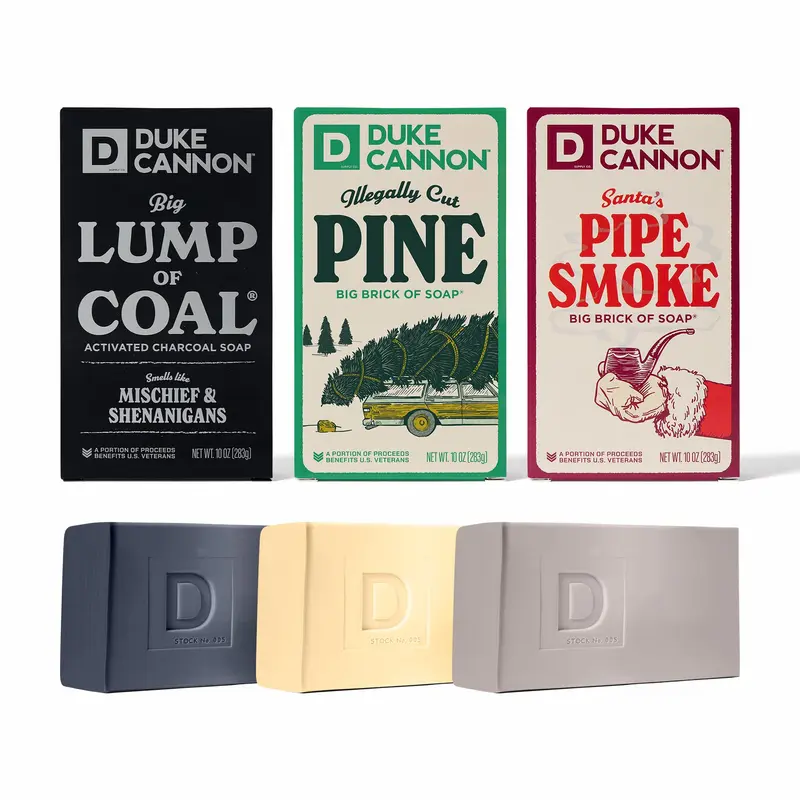 Duke Cannon Big Brick de Savon – Lot Noël 3 Barres 10 oz (Charbon, Pin illégalement coupé, Santal)