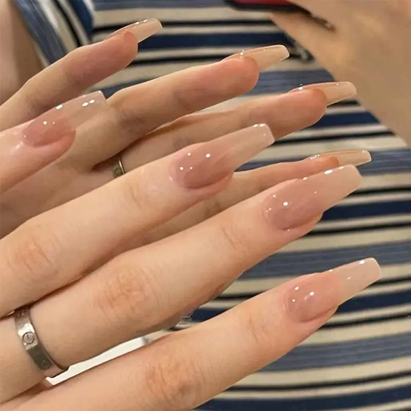 Foccna Ongles coffin nude long à poser – 24 pièces, brillance naturelle