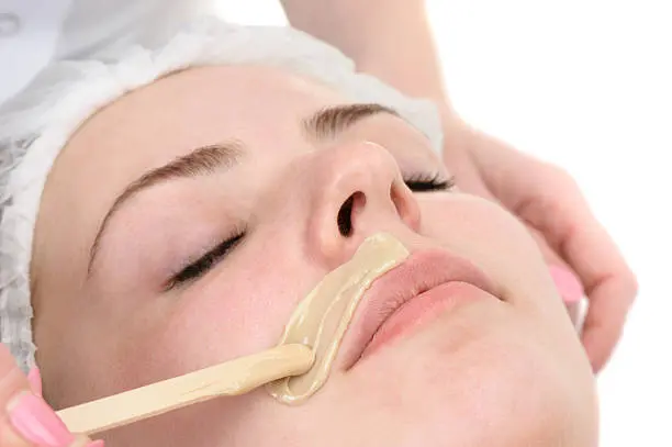 Forfait Lèvres + Menton + Sourcils