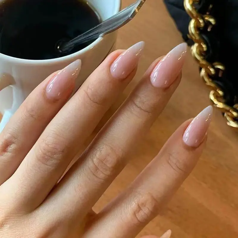 Hkanlre Bling Coffin – Faux Ongles Nude Ombre, 24 pièces, Pose Facile et Élégante