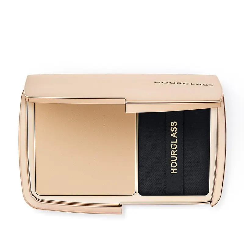 Hourglass Vanish Poudre Pressée Translucide – Moyenne | Contrôle immédiat de la brillance et fini aérien