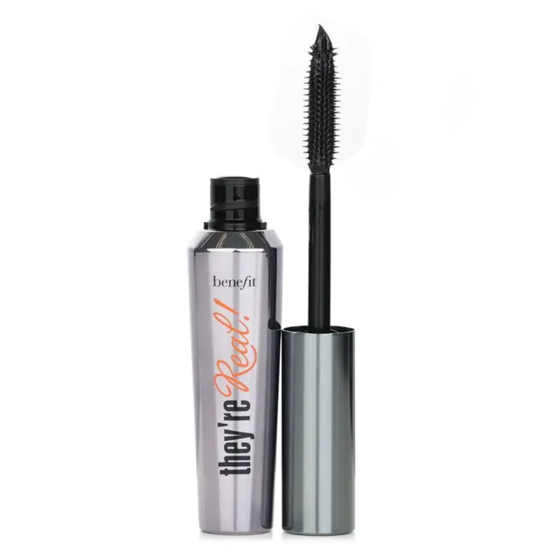 Ils sont réels ! Mascara Beyond Black de Benefit pour femmes – Volume et définition des cils (8 ml)