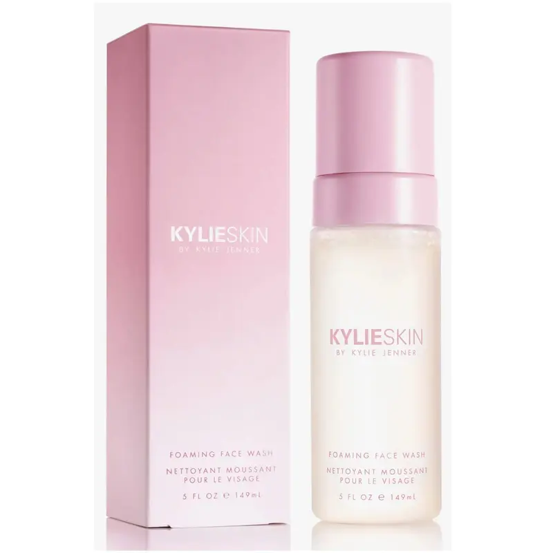 KYLIE SKIN par Kylie Jenner – Mousse Nettoyante Visage 150 ml
