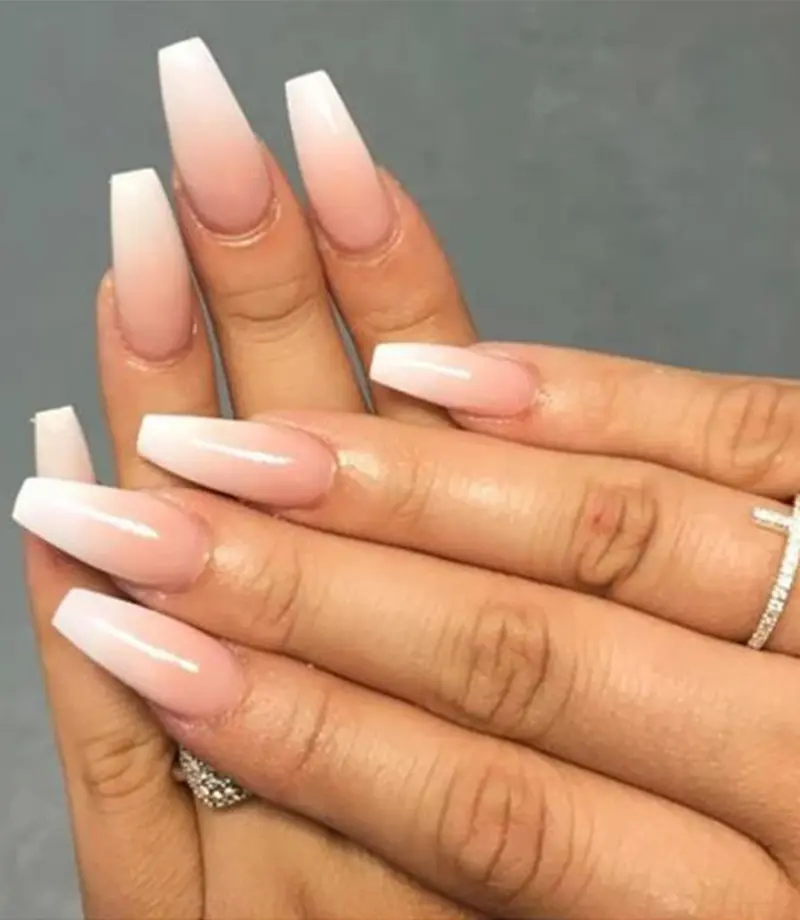 Morily – Ongles autocollants rose ombré forme coffin, longueur moyenne, French tip brillant – 24 pièces en 12 tailles