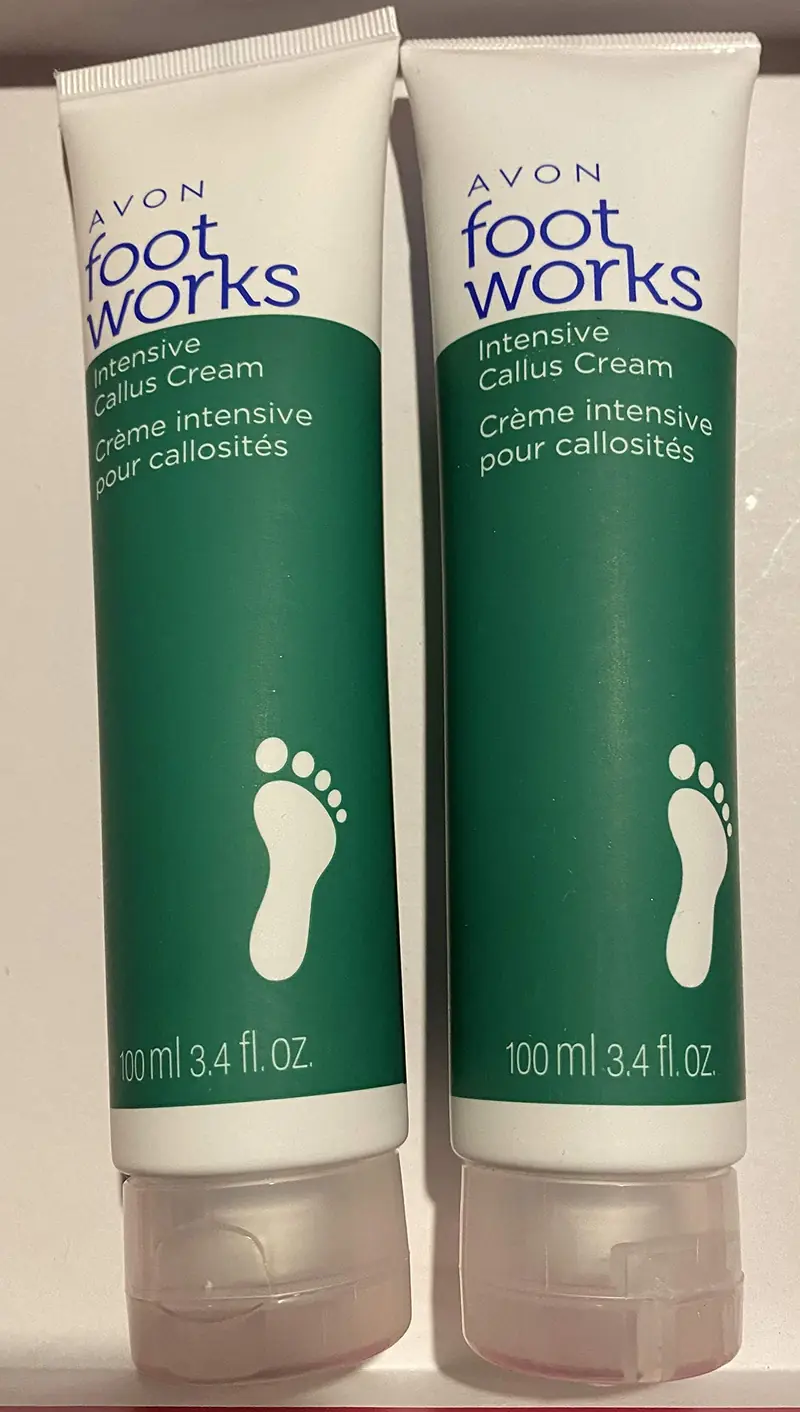 Pack de 2 Avon Crème Pieds Menthe Intense pour Callosités – 100 ml – Tous types de peaux