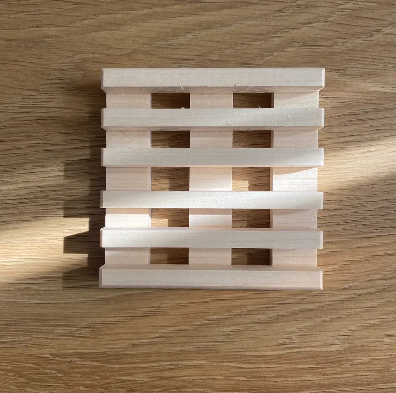 Plat en bois fait main en France