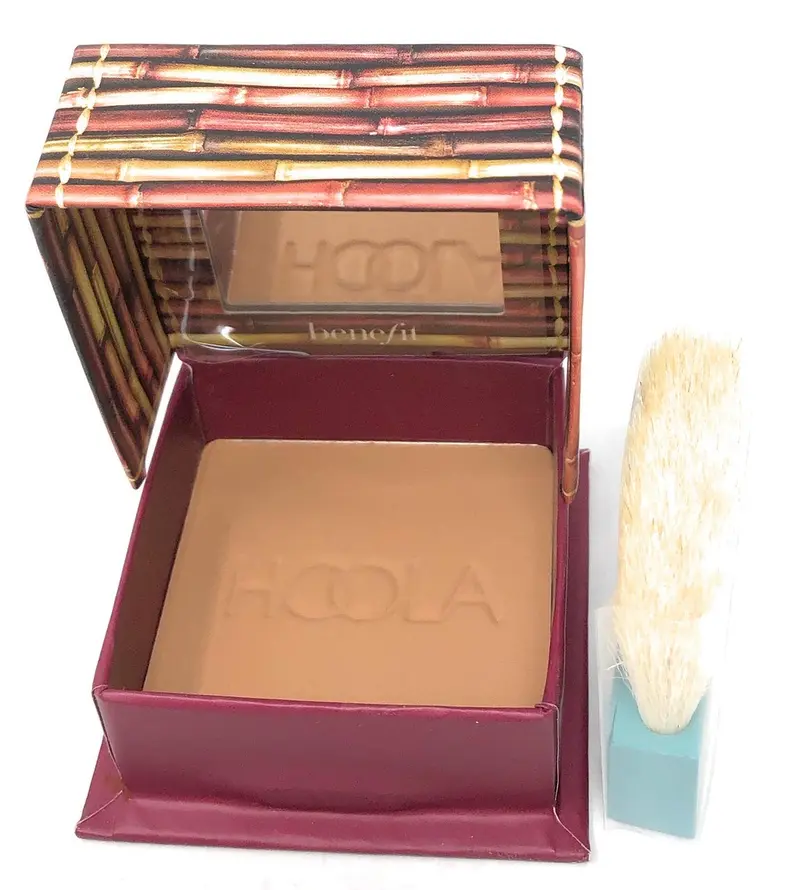 Poudre bronzante Hoola de Benefit – 8 g – fini mat naturel