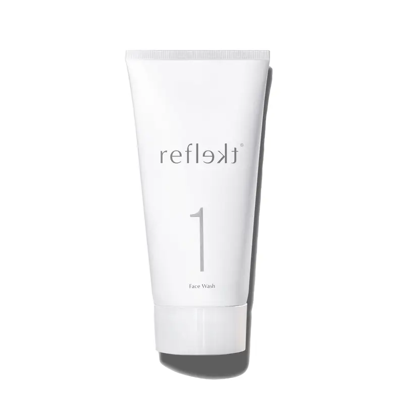 REFLEKT 1 – Nettoyant Exfoliant Quotidien Visage | Jojoba Esters, Acide Hyaluronique, Collagène — Végan, Cruelty-Free, Sans Parabènes et SLS