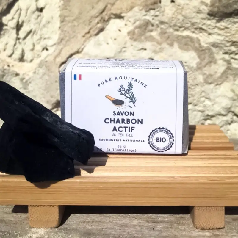 Savon soin visage naturel au charbon actif BIO